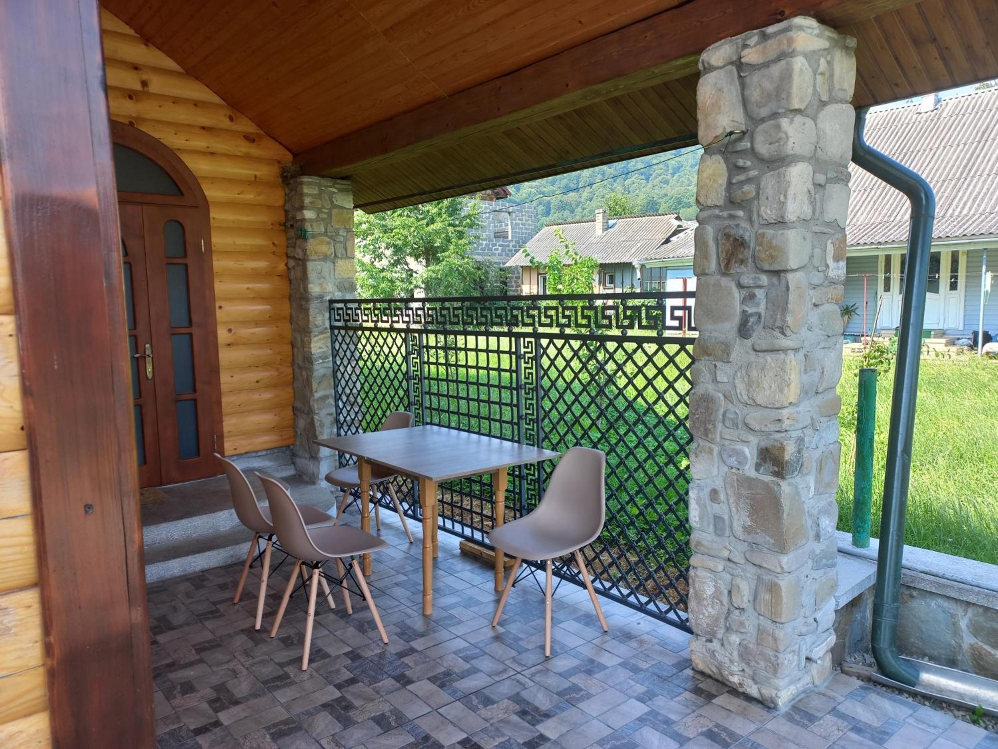 Садиба Федорчуків Гірська Хатина 1 Scheschory Exterior foto